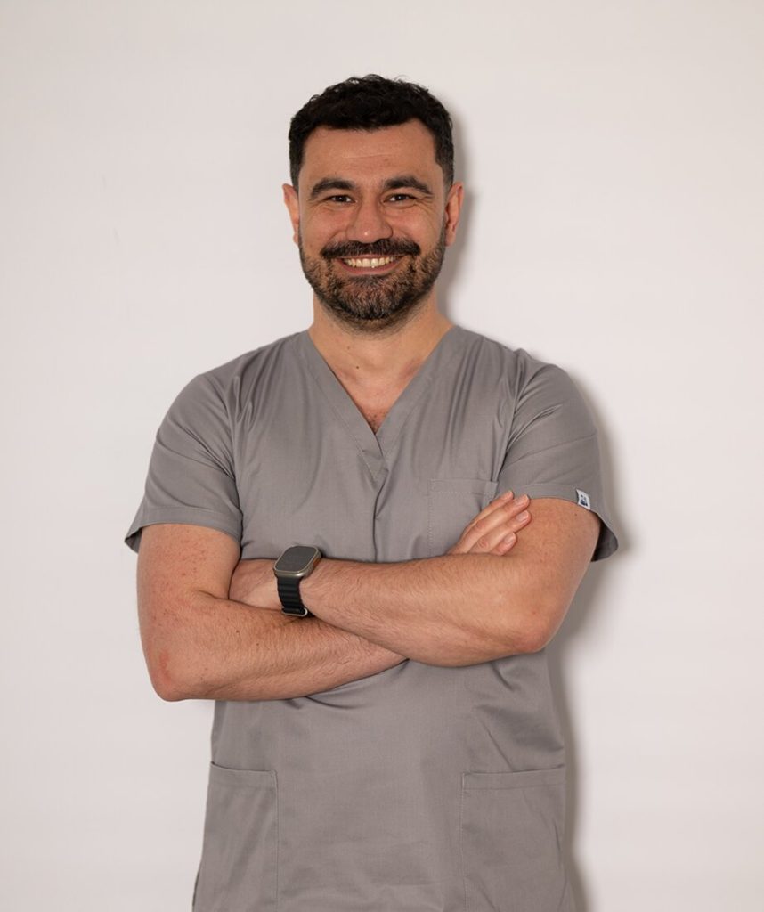 MDDr. Nima Mahdian